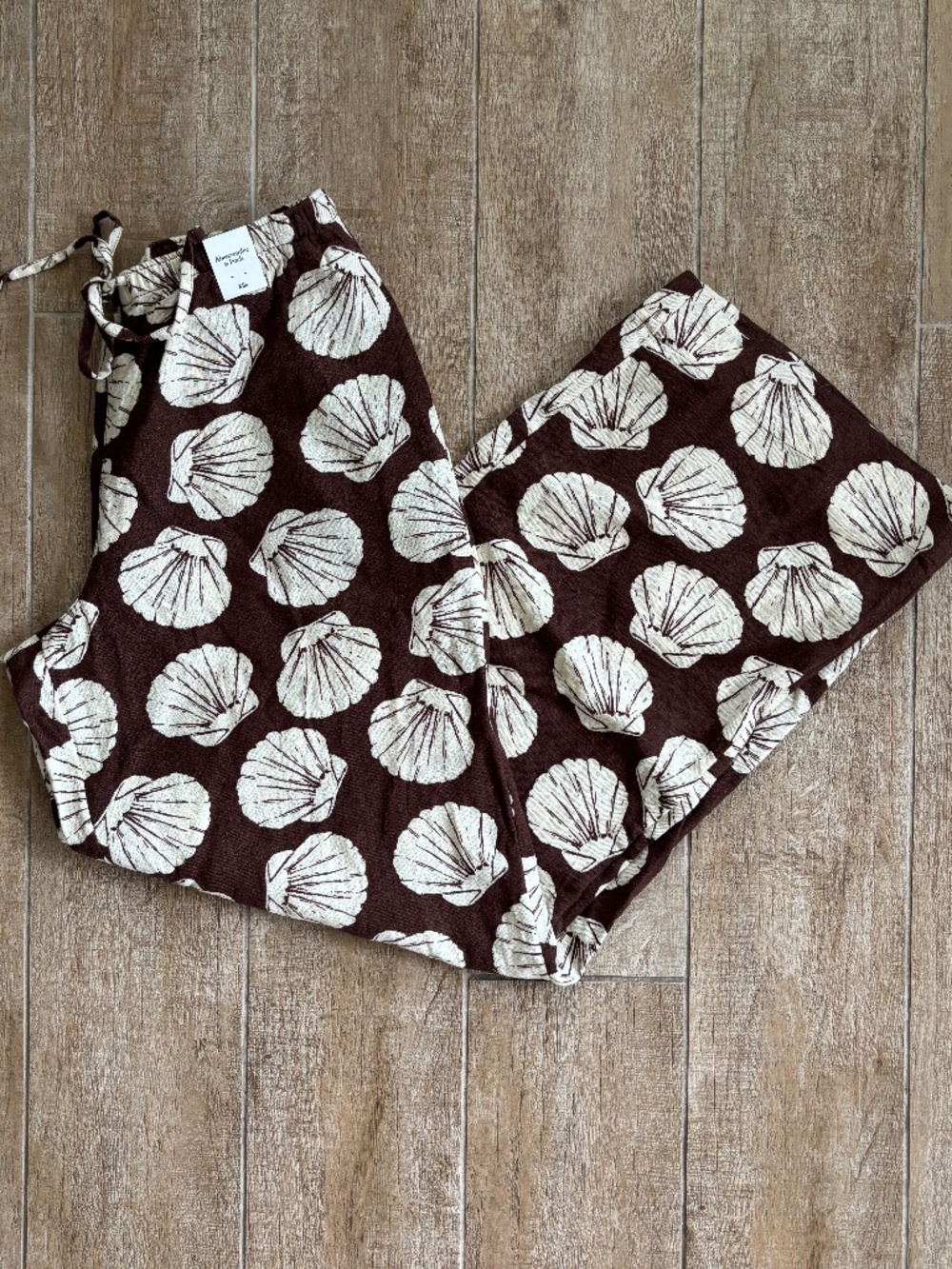 Abercrombie & Fitch Shell Print Pant